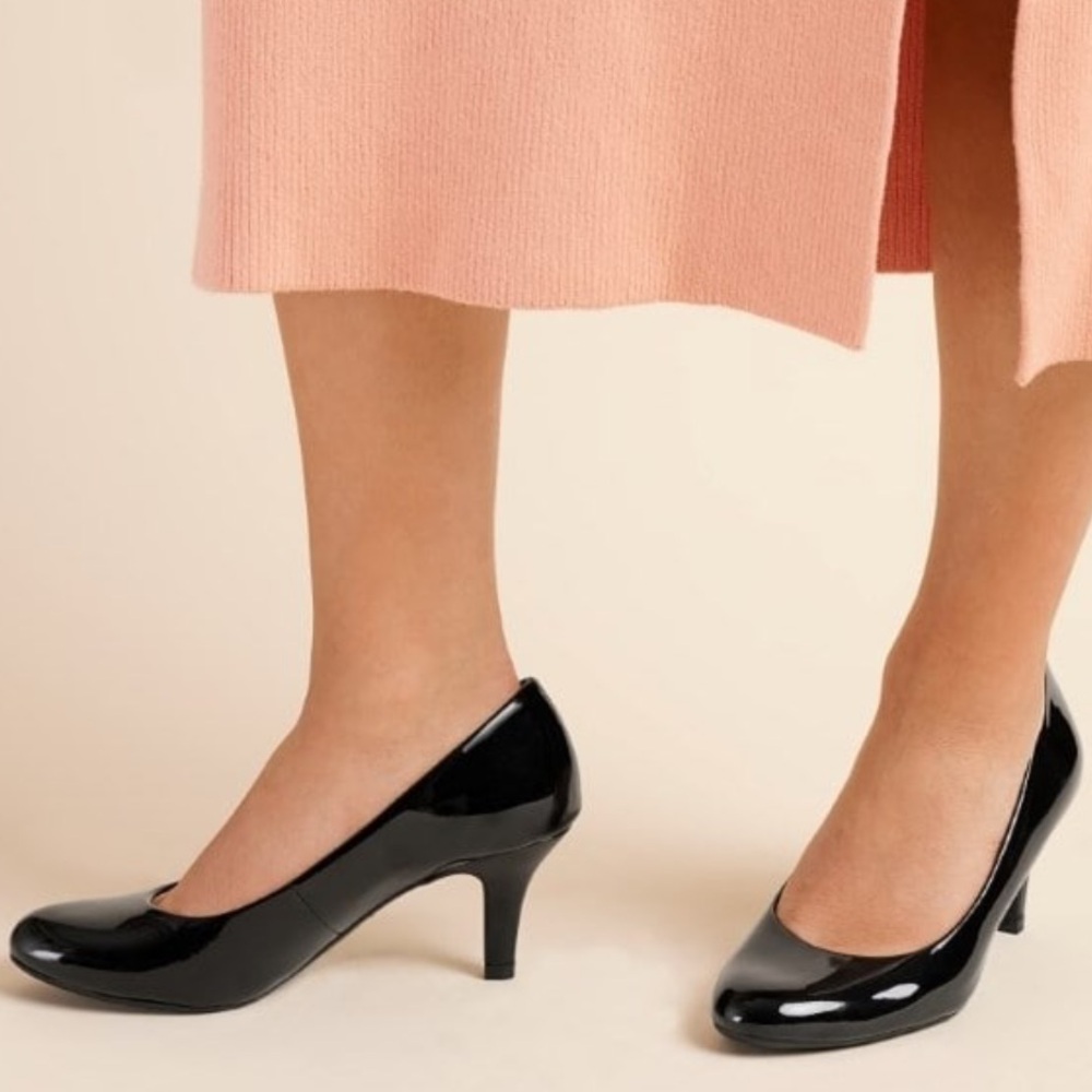 LIFE STRIDE NWOT Women’s Size 9 Shiny Black Pumps Low Heel patent - Picture 2 of 13